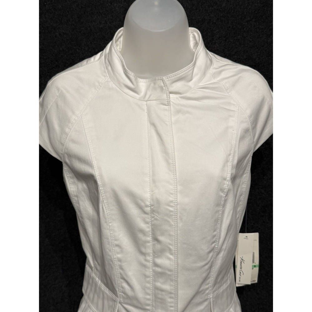 Rare! Kenneth Cole Women's Sleeveless Full Zip White Lined Top  NWT Size 8 - Picture 2 of 13